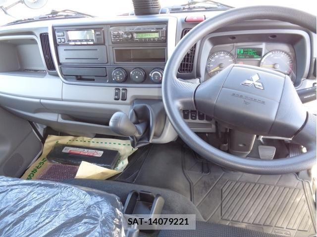 Mitsubishi CANTER 2023-05 1445078-19
