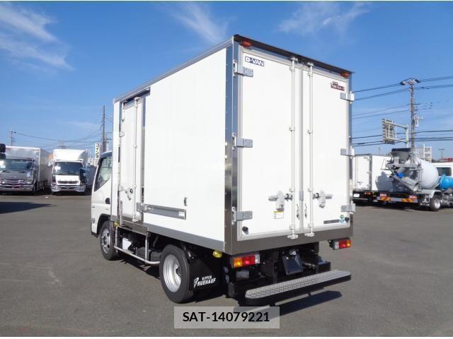 Mitsubishi CANTER 2023-05 1445078-3