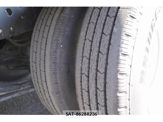 Mitsubishi CANTER 2023-01 1445077-9