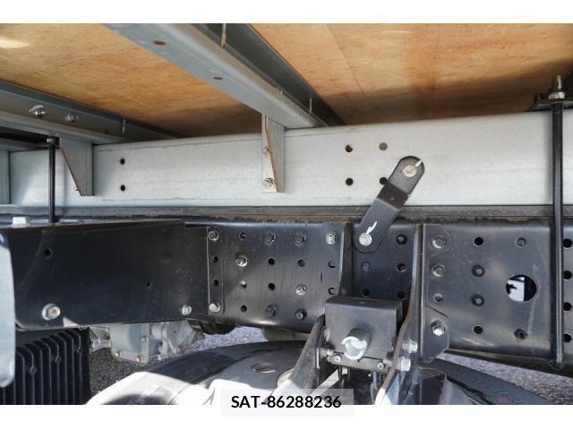 Mitsubishi CANTER 2023-01 1445077-11