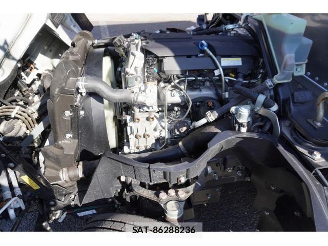 Mitsubishi CANTER 2023-01 1445077-12