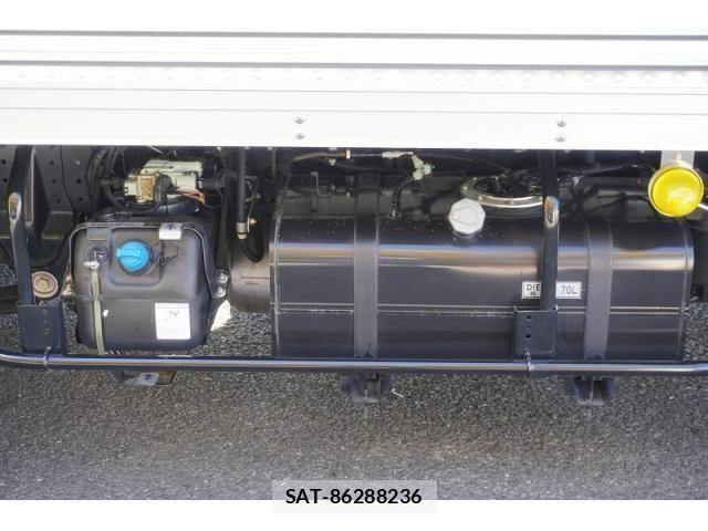 Mitsubishi CANTER 2023-01 1445077-23