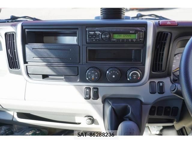 Mitsubishi CANTER 2023-01 1445077-27