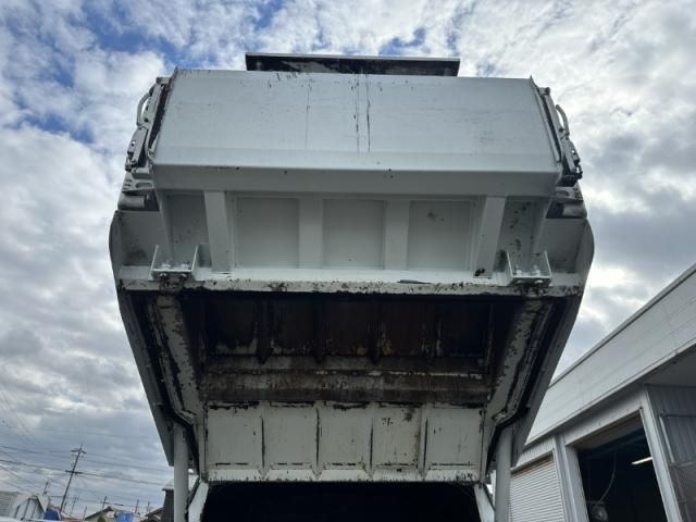 Mitsubishi CANTER 2018-05 1464898-11