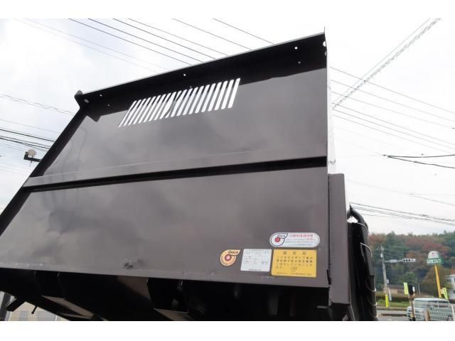Mitsubishi CANTER 2022-07 1487780-11