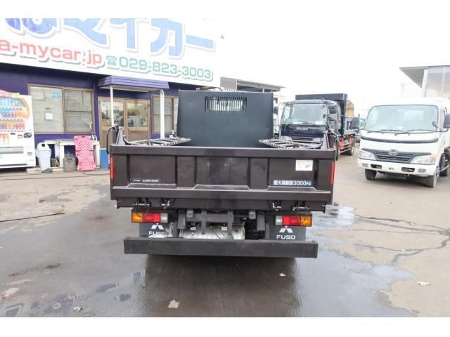 Mitsubishi CANTER 2022-07 1487780-5