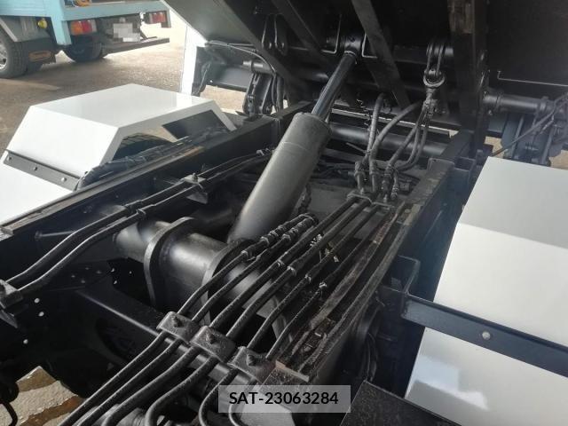 Mitsubishi CANTER 2013-03 405360-21