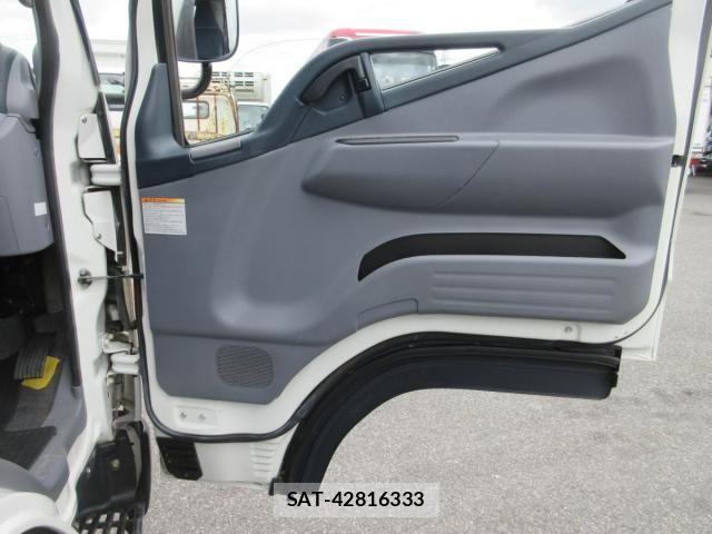 Mitsubishi CANTER 2015-12 1095822-7