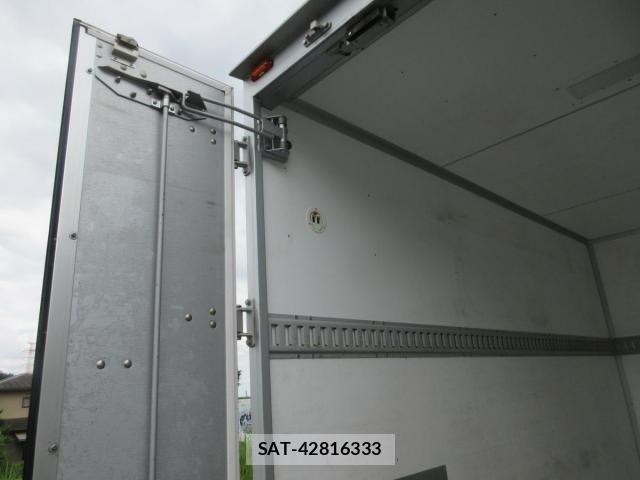 Mitsubishi CANTER 2015-12 1095822-24