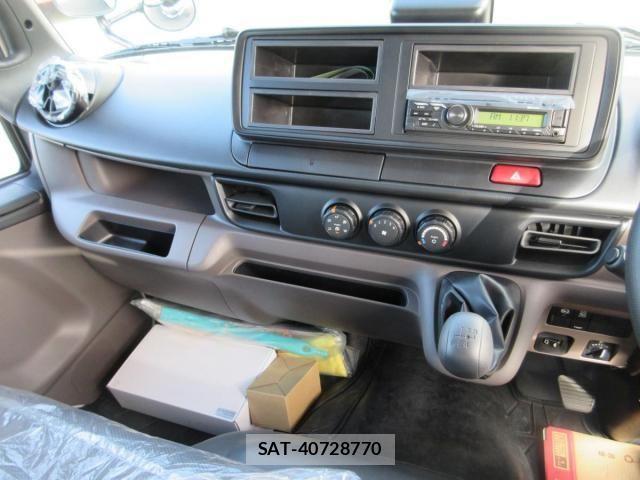 Mitsubishi CANTER 2024-10 719695-10