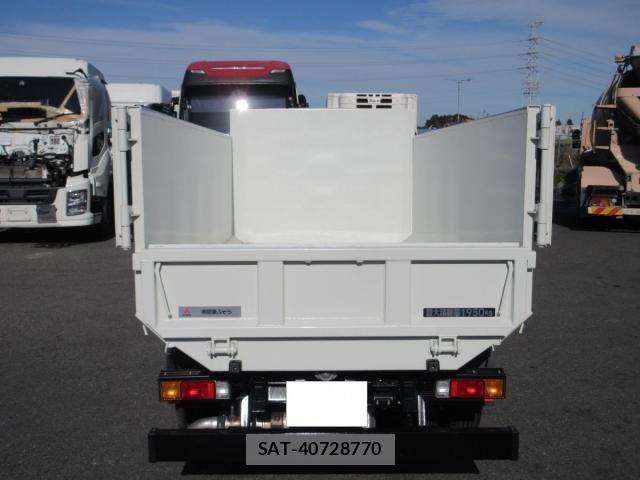 Mitsubishi CANTER 2024-10 719695-19