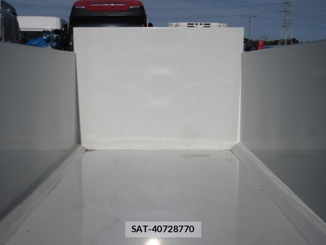Mitsubishi CANTER 2024-10 719695-23