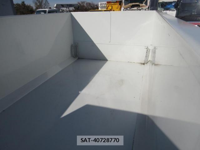 Mitsubishi CANTER 2024-10 719695-25