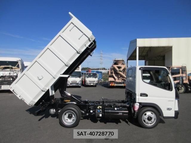 Mitsubishi CANTER 2024-10 719695-26