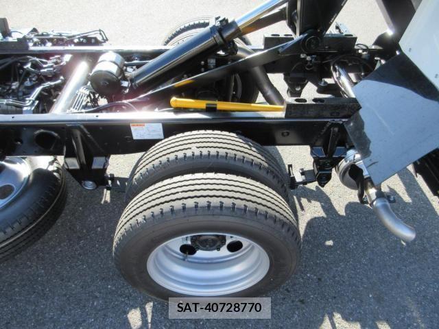 Mitsubishi CANTER 2024-10 719695-29
