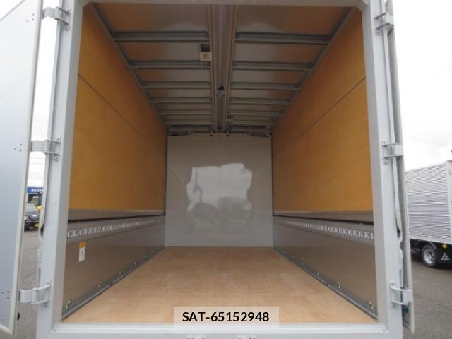 Mitsubishi CANTER 2023-10 453851-11