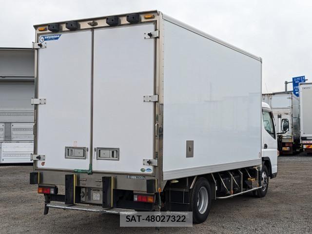 Mitsubishi CANTER 2016-09 911850-4