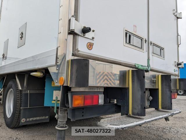 Mitsubishi CANTER 2016-09 911850-7