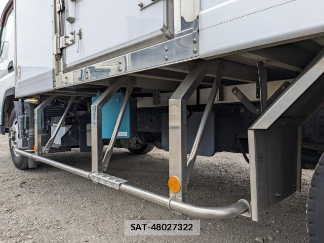 Mitsubishi CANTER 2016-09 911850-24