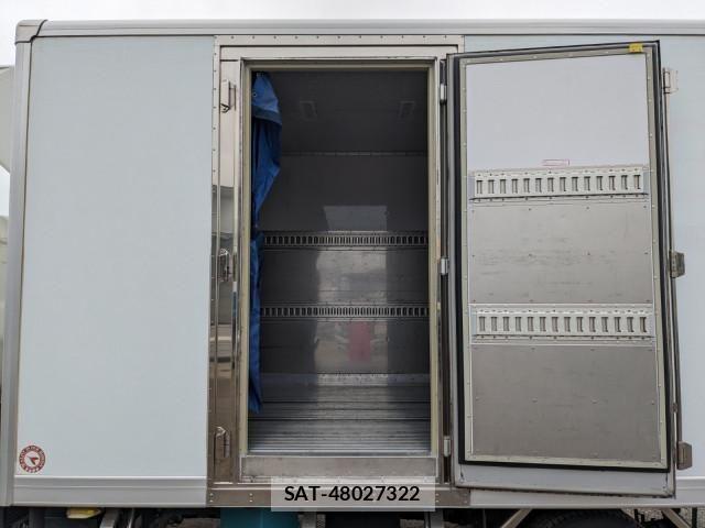 Mitsubishi CANTER 2016-09 911850-25
