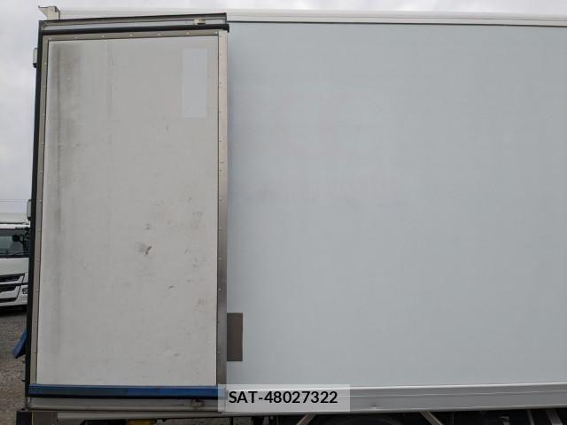 Mitsubishi CANTER 2016-09 911850-26