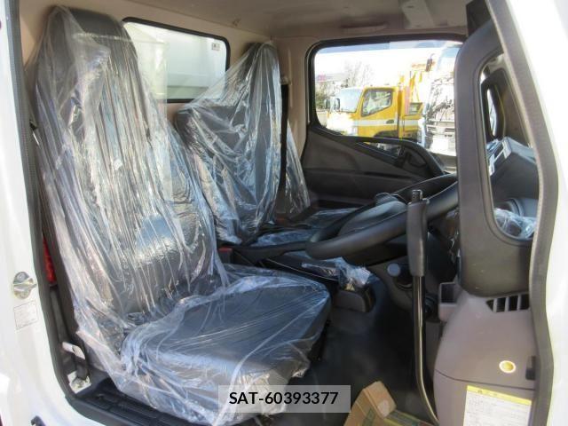 Mitsubishi CANTER 2024-10 719694-6