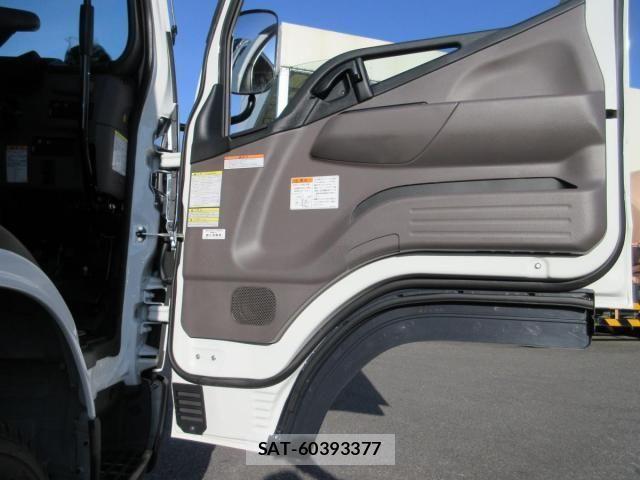 Mitsubishi CANTER 2024-10 719694-7