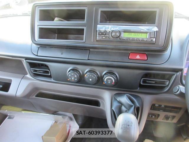 Mitsubishi CANTER 2024-10 719694-12
