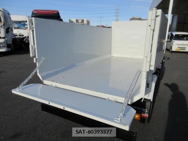 Mitsubishi CANTER 2024-10 719694-22