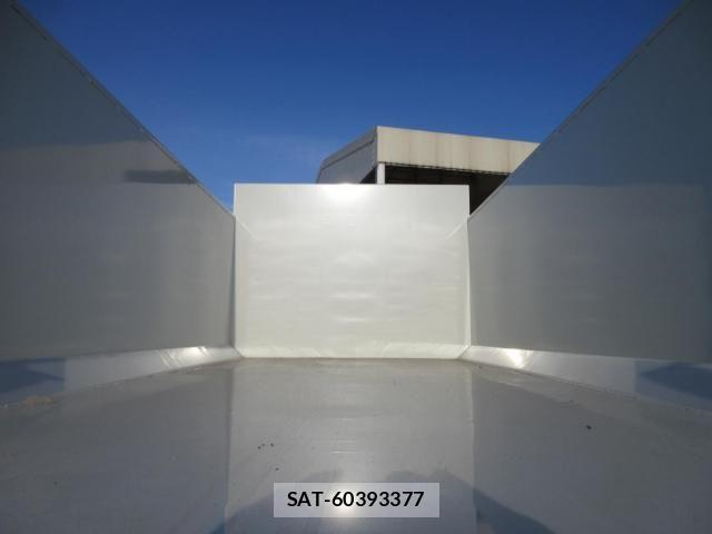 Mitsubishi CANTER 2024-10 719694-24