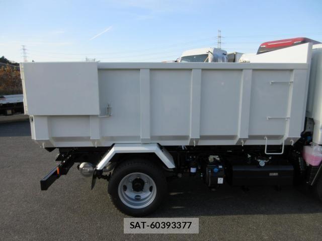 Mitsubishi CANTER 2024-10 719694-25