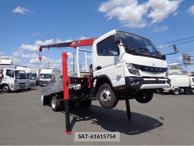 Mitsubishi CANTER 2024-10 858406-0