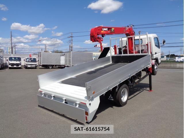 Mitsubishi CANTER 2024-10 858406-2