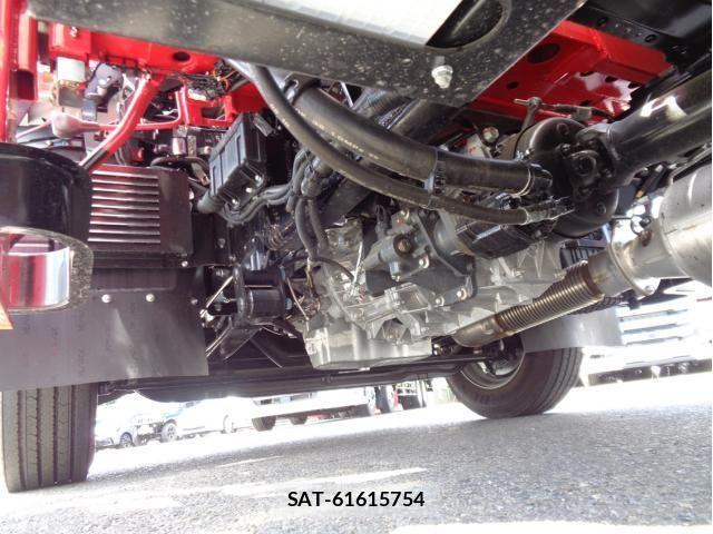 Mitsubishi CANTER 2024-10 858406-10