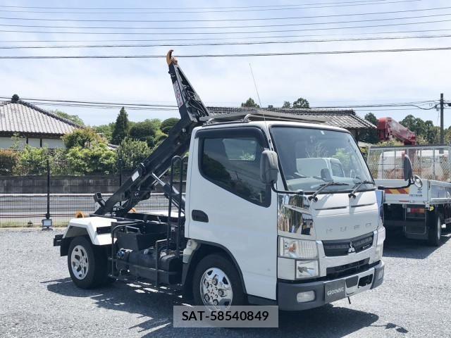 Mitsubishi CANTER 2019-04 830065-1