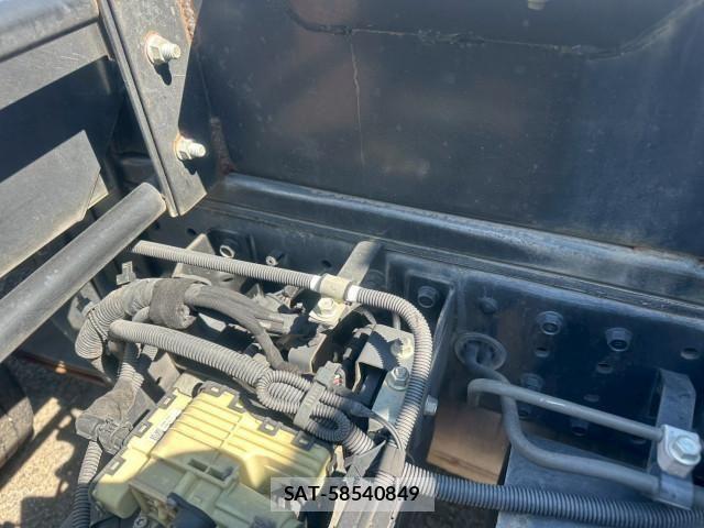 Mitsubishi CANTER 2019-04 830065-19