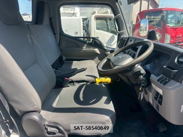 Mitsubishi CANTER 2019-04 830065-23