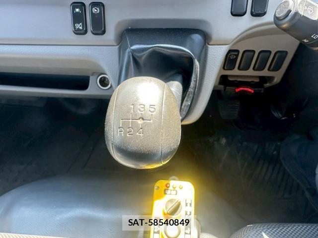 Mitsubishi CANTER 2019-04 830065-26