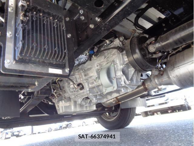 Mitsubishi CANTER 2023-09 453850-11