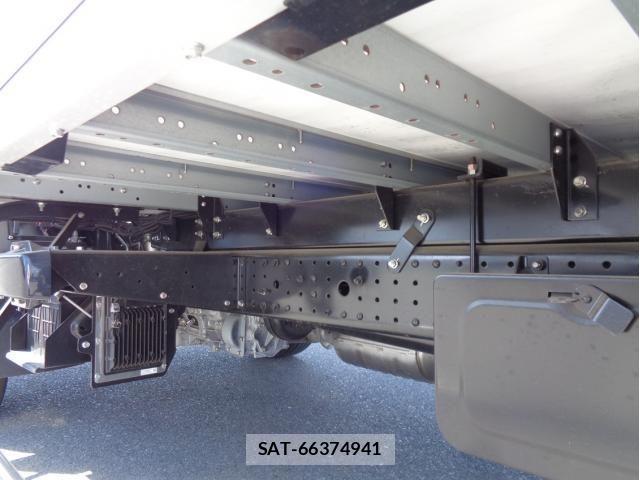 Mitsubishi CANTER 2023-09 453850-14