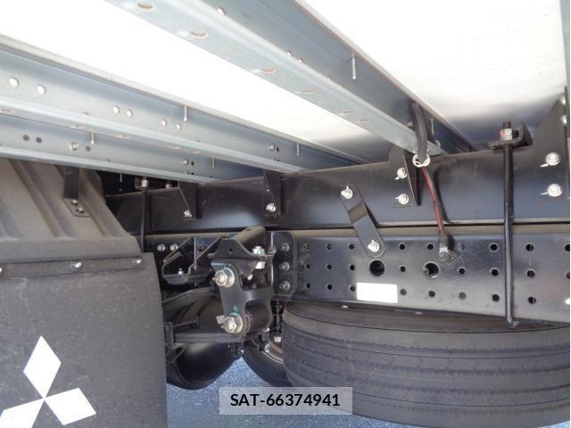 Mitsubishi CANTER 2023-09 453850-16
