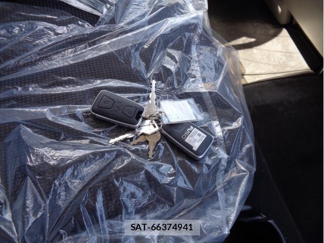 Mitsubishi CANTER 2023-09 453850-23