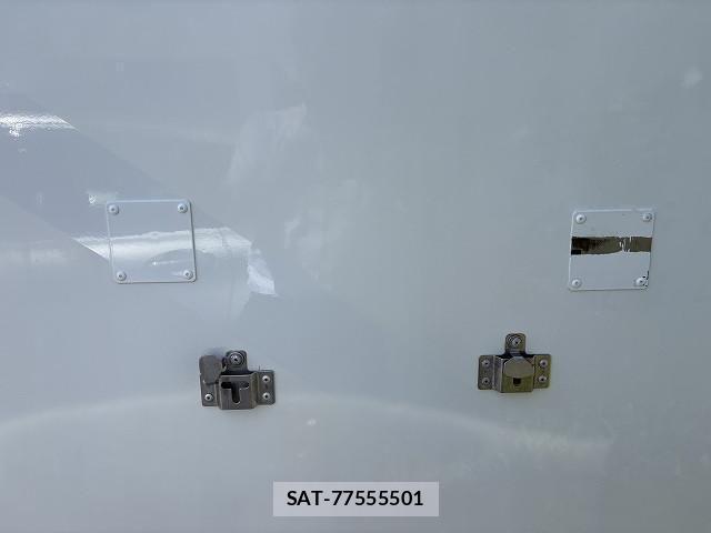 Mitsubishi CANTER 2017-12 606074-6