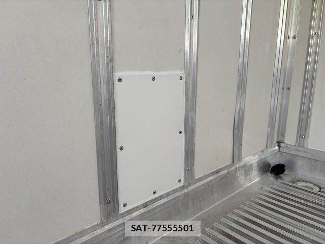 Mitsubishi CANTER 2017-12 606074-10