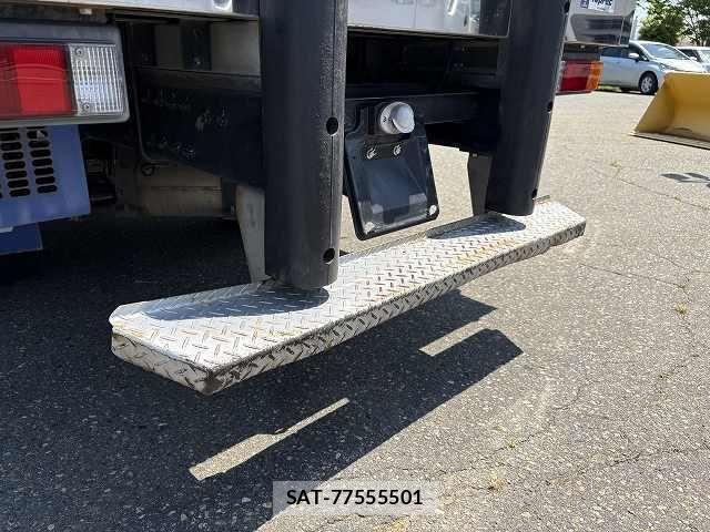 Mitsubishi CANTER 2017-12 606074-14