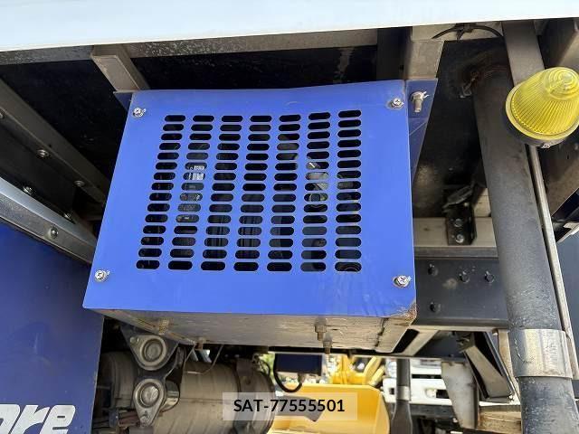 Mitsubishi CANTER 2017-12 606074-21