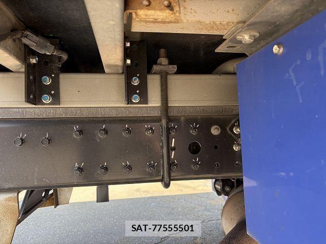 Mitsubishi CANTER 2017-12 606074-22