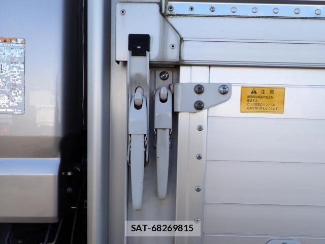 Mitsubishi CANTER 2019-02 858208-13
