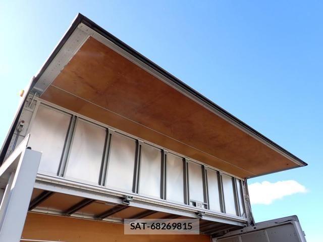 Mitsubishi CANTER 2019-02 858208-19