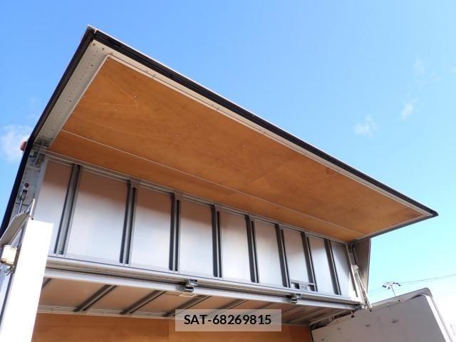 Mitsubishi CANTER 2019-02 858208-24